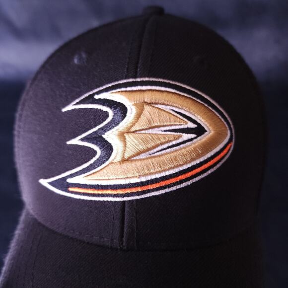 Anaheim Ducks Logo '47 Brand Clean Up Black Adjustable Strapback NHL Dad Hat Cap - Picture 6 of 8